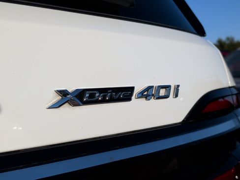 Certified 2023 BMW X7 xDrive40i w/ Premium Package image 12