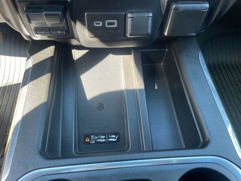 Used 2021 Chevrolet Silverado 2500 High Country w/ Z71 Off-Road Package AWD/4WD image 25