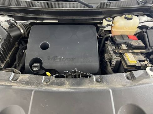 Used 2021 Chevrolet Traverse LS w/ LPO, Floor Liner Package image 22