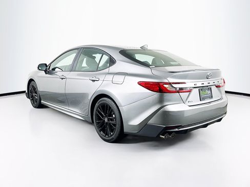 Used 2026 Toyota Camry SE FWD image 5