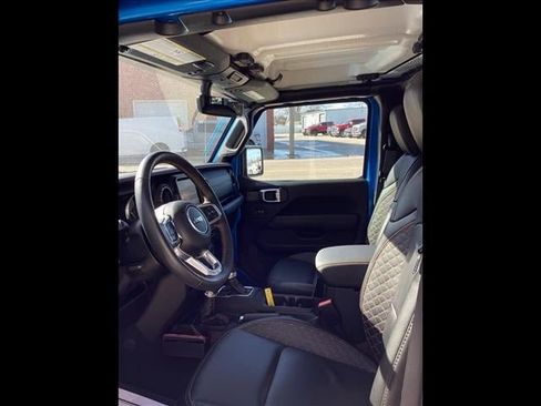 Used 2023 Jeep Wrangler Sahara image 10
