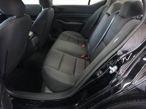 Used 2024 Nissan Altima 2.5 SV image 15