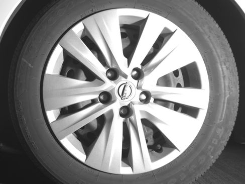 Used 2025 Nissan Sentra S image 12