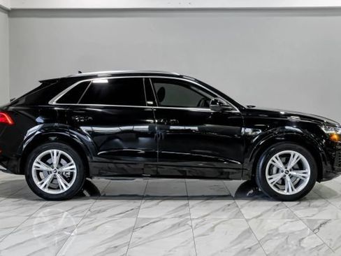 Used 2022 Audi Q8 Premium Plus w/ Premium Plus Package AWD/4WD image 10