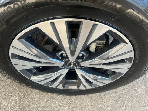 Certified 2023 Nissan Rogue SV w/ SV Premium Package AWD/4WD image 40
