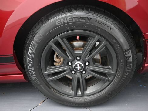 Used 2014 Ford Mustang Coupe RWD image 26