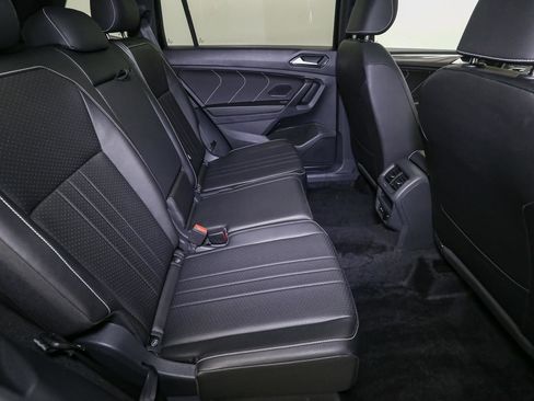 Certified 2023 Volkswagen Tiguan SE R-Line AWD/4WD image 26