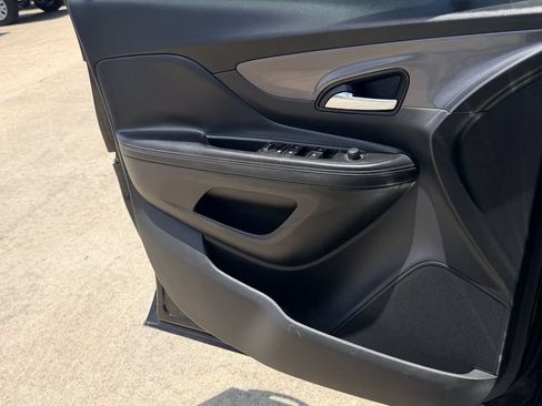 Used 2020 Buick Encore Preferred w/ Safety Package FWD image 23
