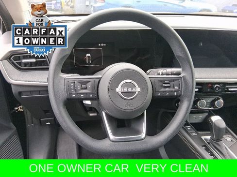 Certified 2025 Nissan Kicks SV AWD/4WD image 14