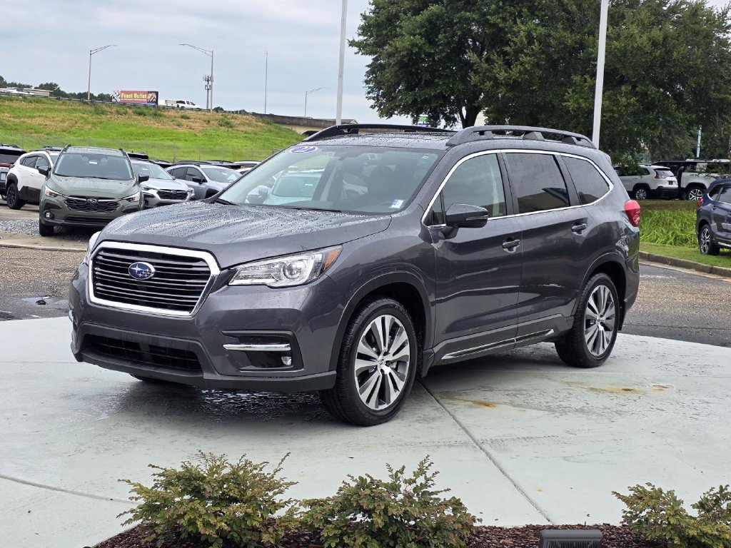 Used 2022 Subaru Ascent Limited w/ Technology Package AWD/4WD image 7