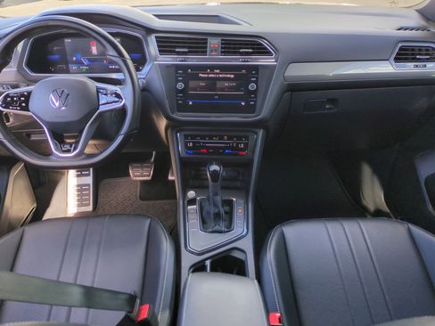 Used 2023 Volkswagen Tiguan SE R-Line image 20