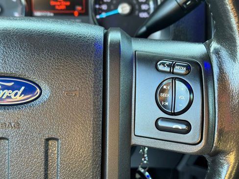Used 2013 Ford F250 Platinum w/ FX4 Off Road Pkg image 32
