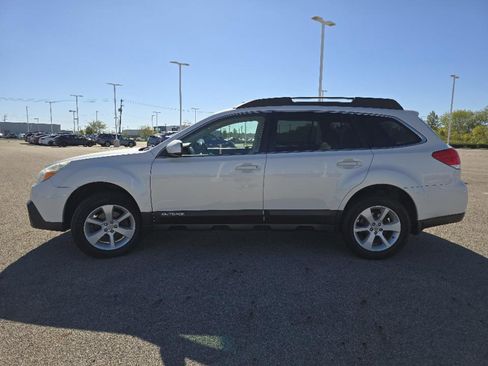 Used 2014 Subaru Outback 2.5i Premium AWD/4WD image 17