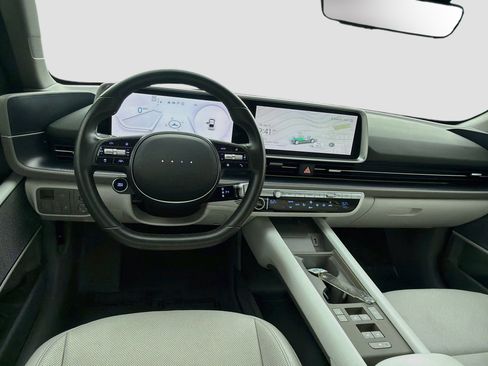 Used 2024 Hyundai Ioniq 6 SEL RWD image 21