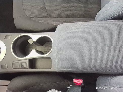 Used 2015 Nissan Rogue S w/ Convenience Package image 13