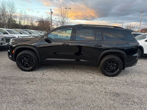 New 2026 Chevrolet Traverse Z71 w/ Driver Confidence Package image 3