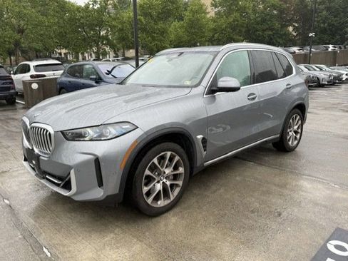 Used 2025 BMW X5 xDrive40i w/ Executive Package AWD/4WD image 1
