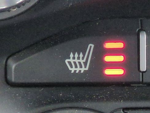 Used 2021 RAM 1500 Laramie image 23