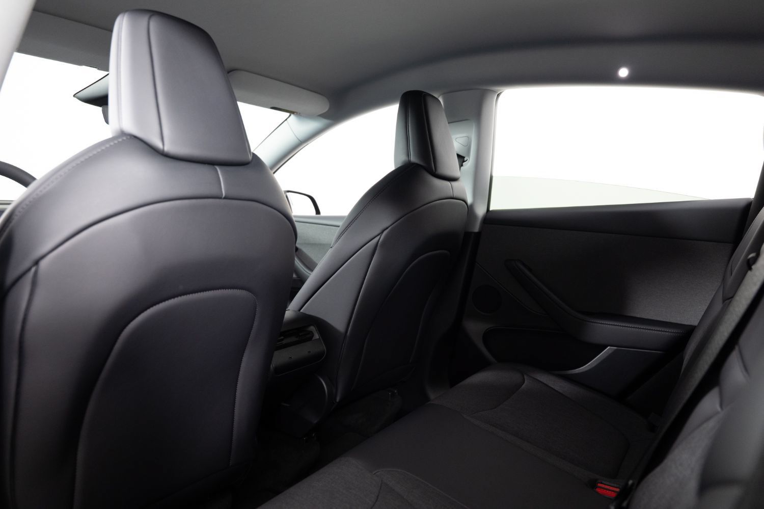Used 2026 Tesla Model Y AWD image 19