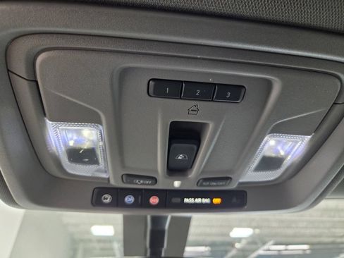 Used 2022 Chevrolet Silverado 2500 LTZ AWD/4WD image 57