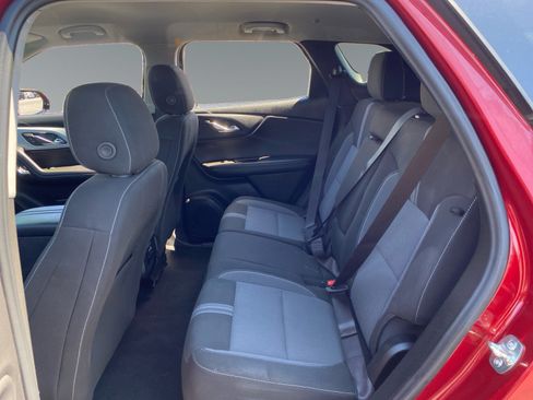 Used 2025 Chevrolet Blazer LT AWD/4WD image 13