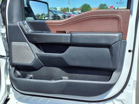 Used 2022 Ford F150 Lariat w/ Equipment Group 502A High image 12