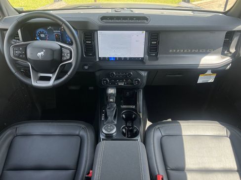 New 2025 Ford Bronco Badlands AWD/4WD image 2