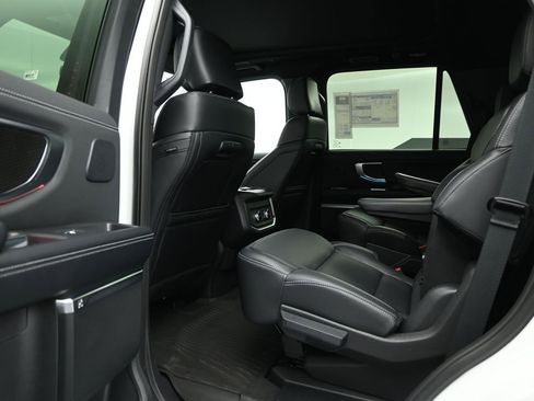 New 2025 Ford Expedition Platinum w/ Stealth Performance Package image 18