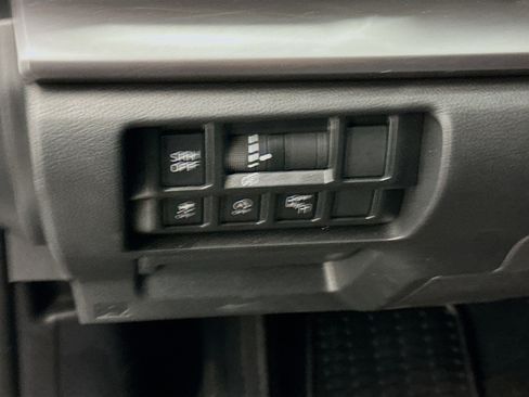 Used 2023 Subaru Crosstrek 2.5i Limited w/ Popular Package #4 image 17