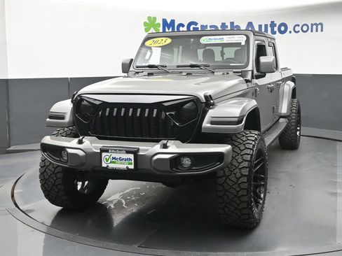 Used 2023 Jeep Gladiator Overland AWD/4WD image 21