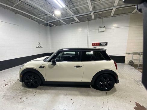 Used 2023 MINI Cooper S FWD image 3
