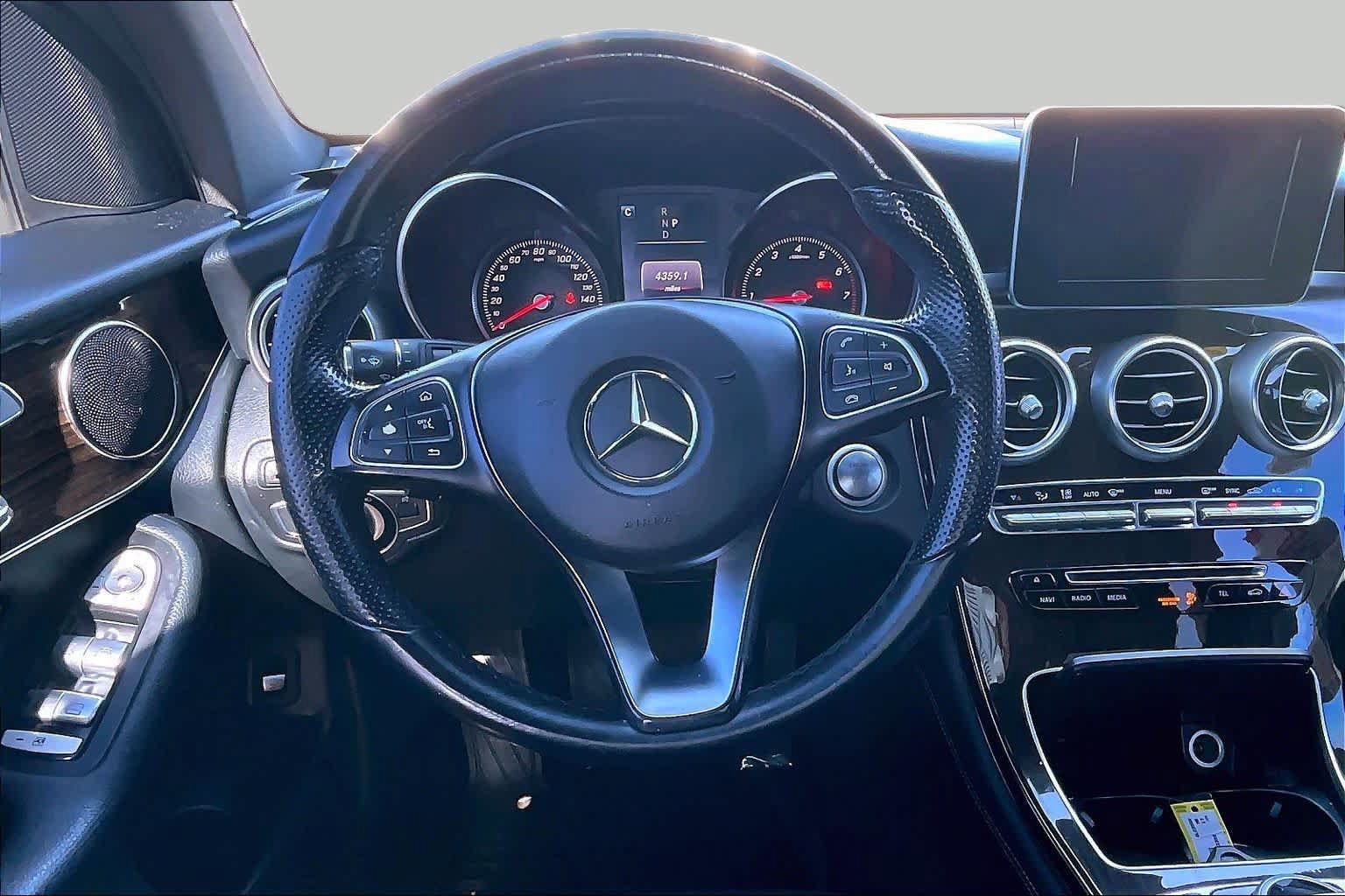 Used 2017 Mercedes-Benz GLC 300 image 5