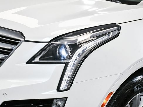 Used 2017 Cadillac XT5 Luxury image 58