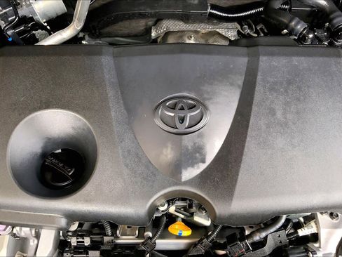 Certified 2025 Toyota RAV4 XLE w/ Convenience Package image 32