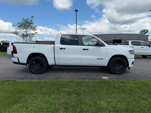 Used 2025 RAM 1500 Limited AWD/4WD image 9