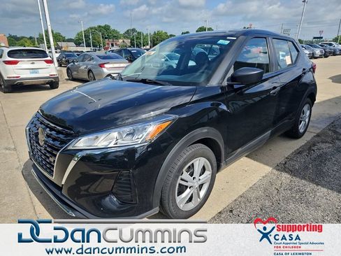 Used 2021 Nissan Kicks S FWD image 1