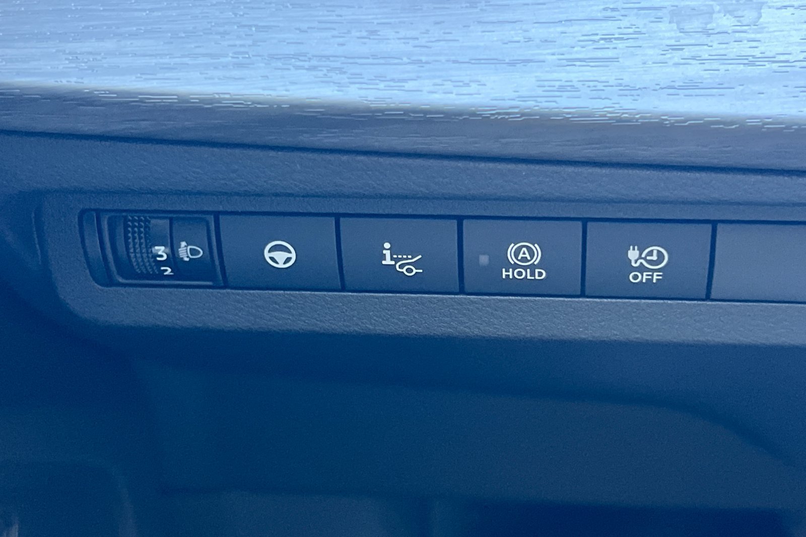 Certified 2023 Nissan Ariya FWD image 32