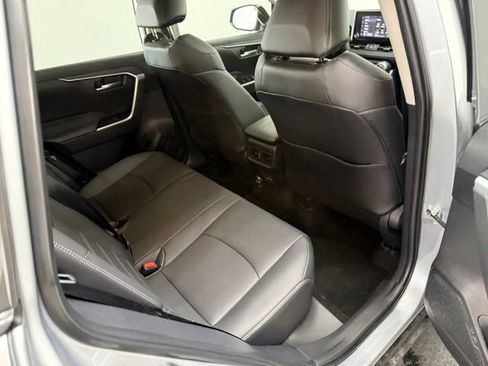 Used 2025 Toyota RAV4 XLE Premium w/ Weather Package AWD/4WD image 40