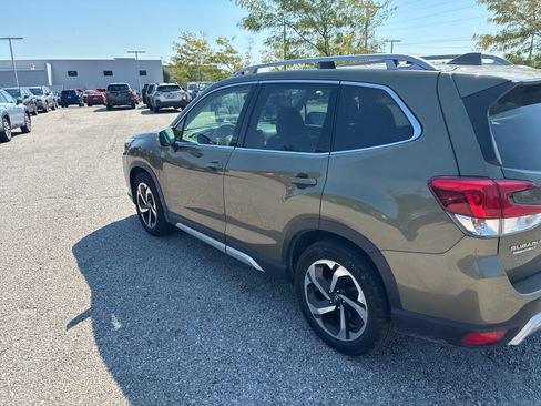 Certified 2023 Subaru Forester Touring AWD/4WD image 18