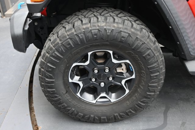 Used 2022 Jeep Wrangler Unlimited Rubicon 4xe w/ Cold Weather Group AWD/4WD image 36