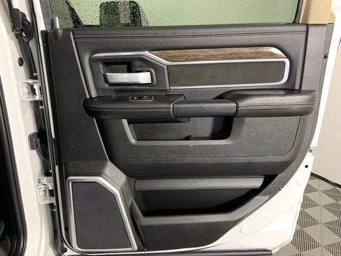 Used 2020 RAM 2500 Laramie AWD/4WD image 23