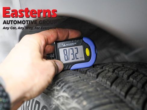 Used 2024 Volkswagen Taos S image 27