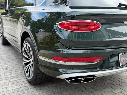 Certified 2024 Bentley Bentayga Extended Wheelbase AWD/4WD image 24