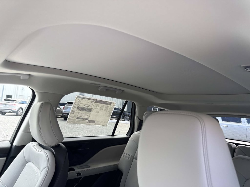 New 2027 Lincoln Aviator 2WD image 33