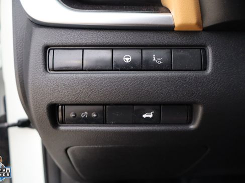 Used 2023 Nissan Rogue Platinum w/ Platinum Premium Package FWD image 14