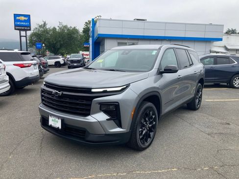 New 2026 Chevrolet Traverse LT w/ Midnight/Sport Edition AWD/4WD image 25