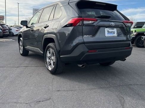 Used 2025 Toyota RAV4 XLE AWD/4WD image 12