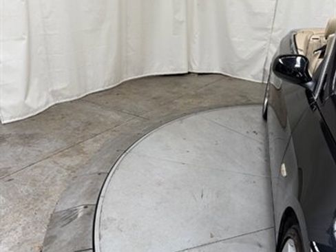 Used 2010 BMW 335i Convertible w/ Premium Pkg RWD image 14
