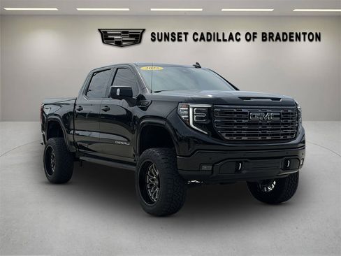 Used 2025 GMC Sierra 1500 Denali Ultimate AWD/4WD image 1