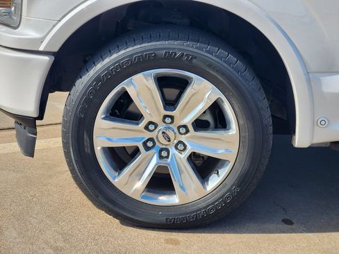 Used 2018 Ford F150 Platinum w/ Equipment Group 701A Luxury RWD image 9